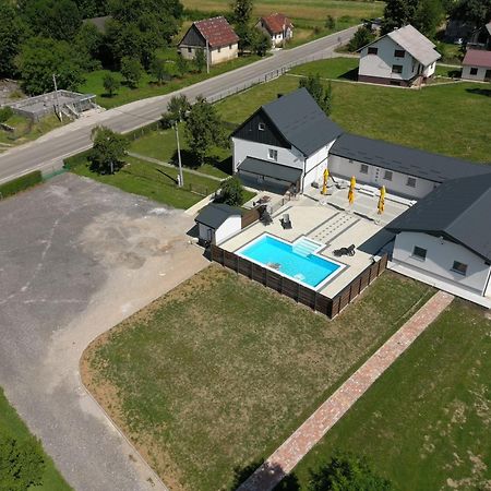 Apartmani Albatros Perusic Kültér fotó