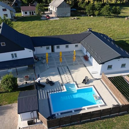 Apartmani Albatros Perusic Kültér fotó