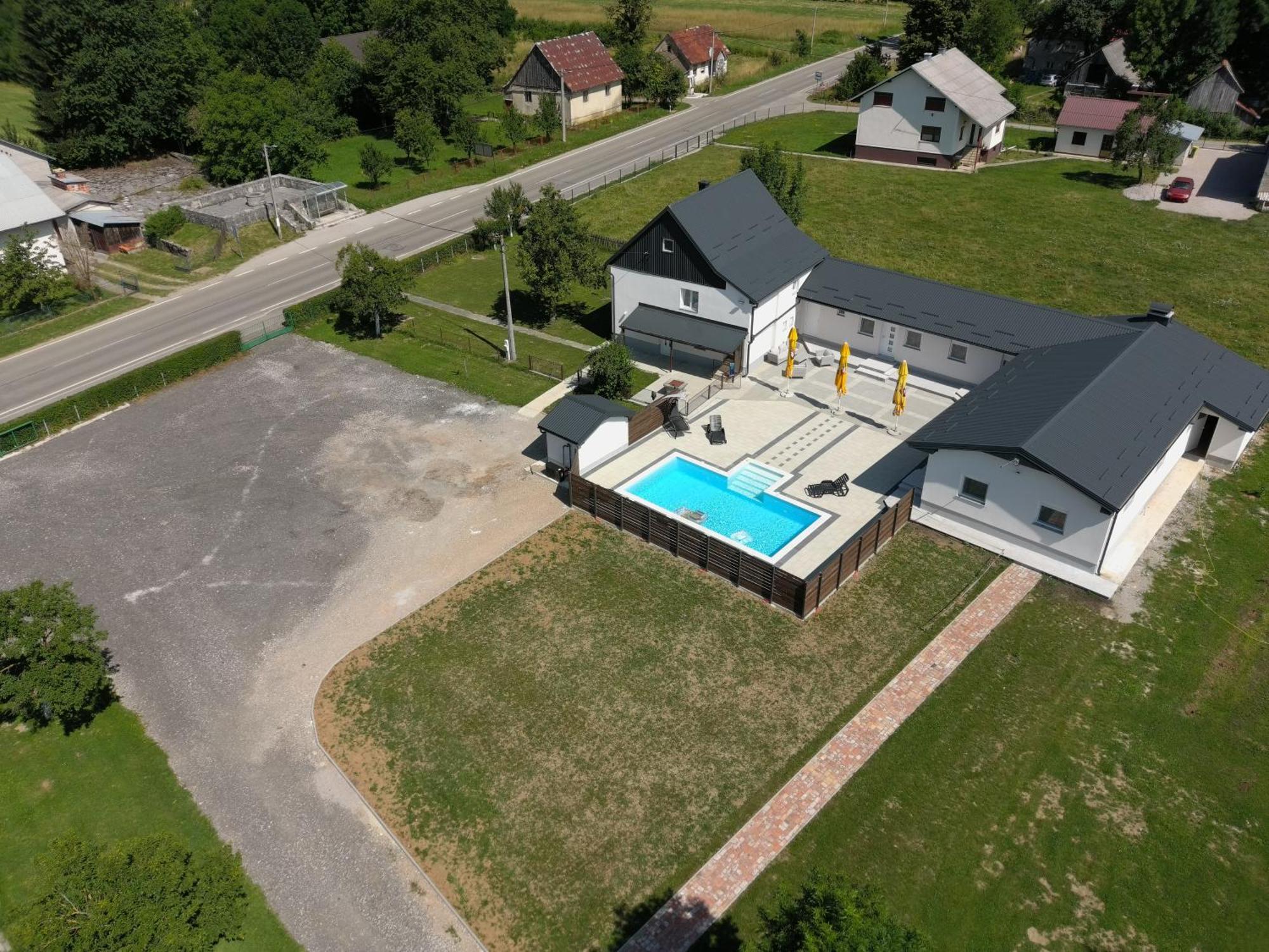 Apartmani Albatros Perusic Kültér fotó