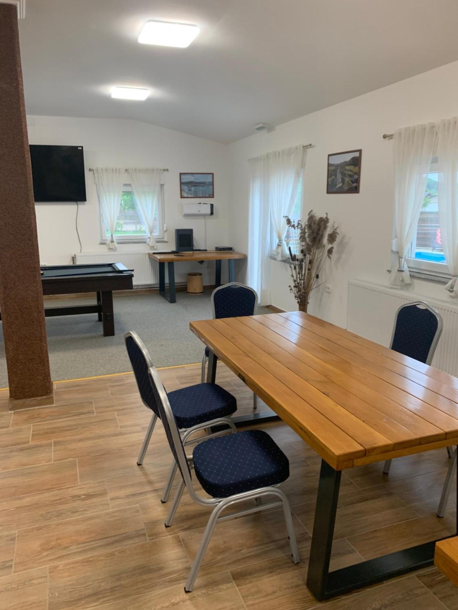 Apartmani Albatros Perusic Kültér fotó